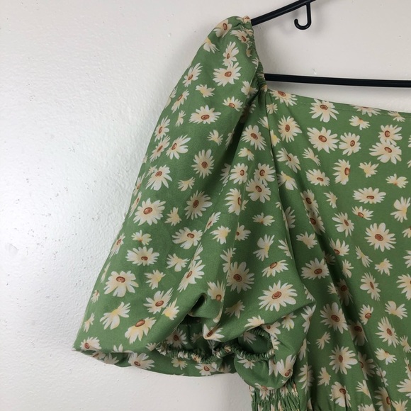 Adorable Sunflower Puffy Short Sleeve Dress - Picture 2 of 4